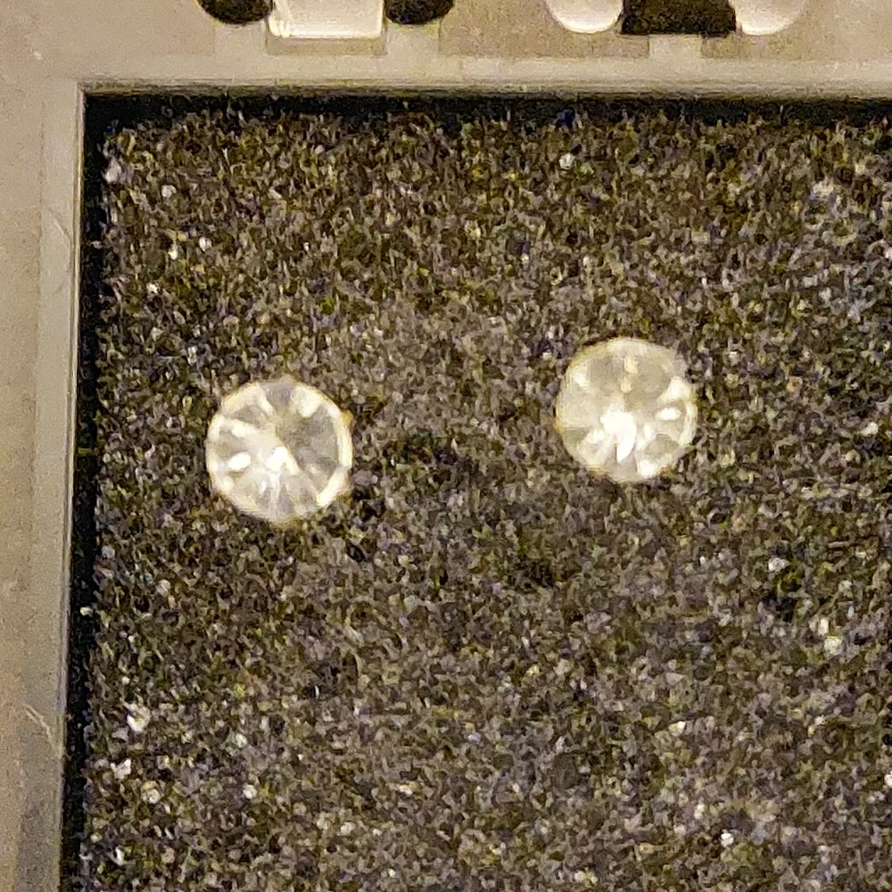 Small earings